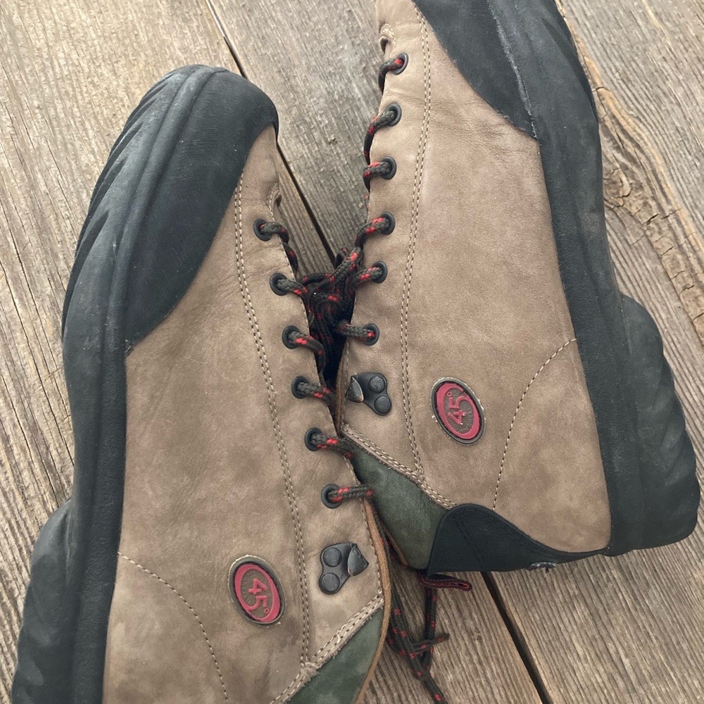 Mens Merrell Slickrock Granite Hiking Boots Size 9